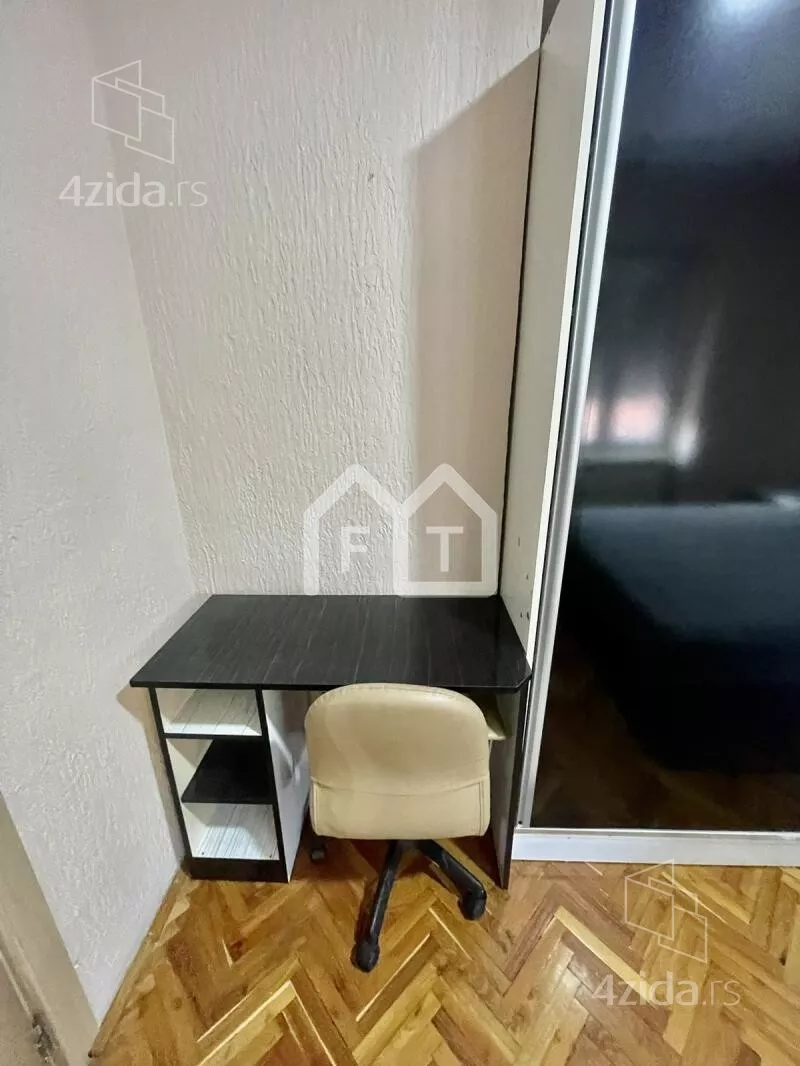 Četvoroiposoban stan | 4zida