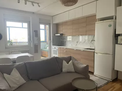 Bulevar Oslobođenja | 4zida.rs