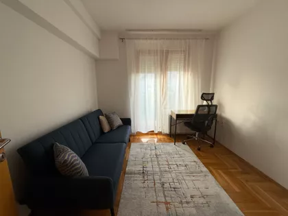 Radnička 16 | 4zida.rs