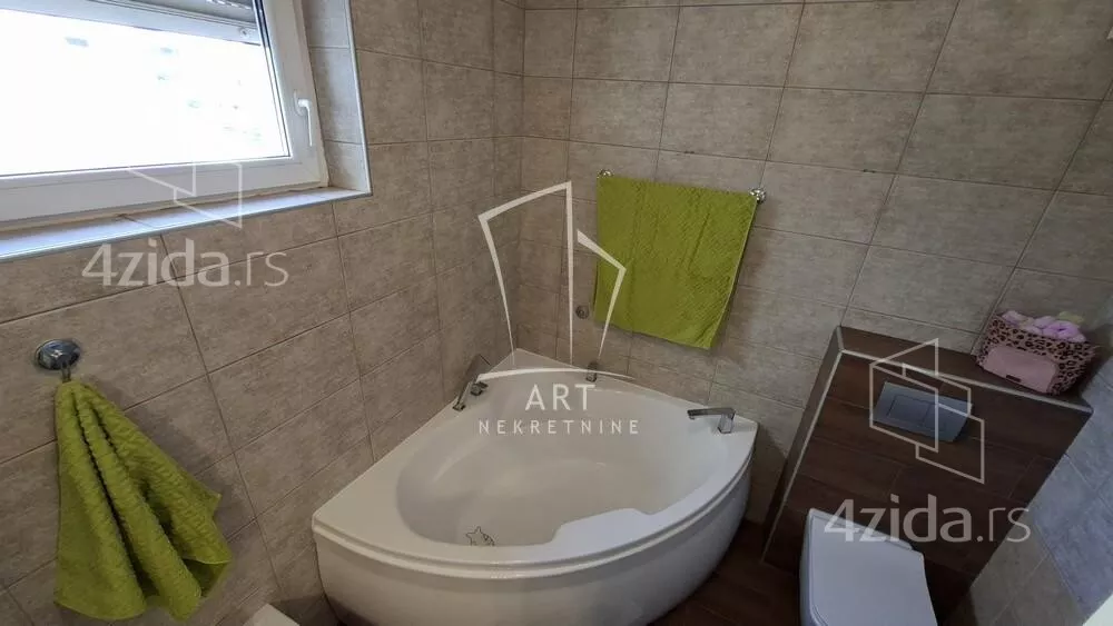 3-etažna kuća | 4zida