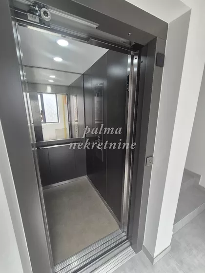Centar preko Lepenice | 4zida.rs