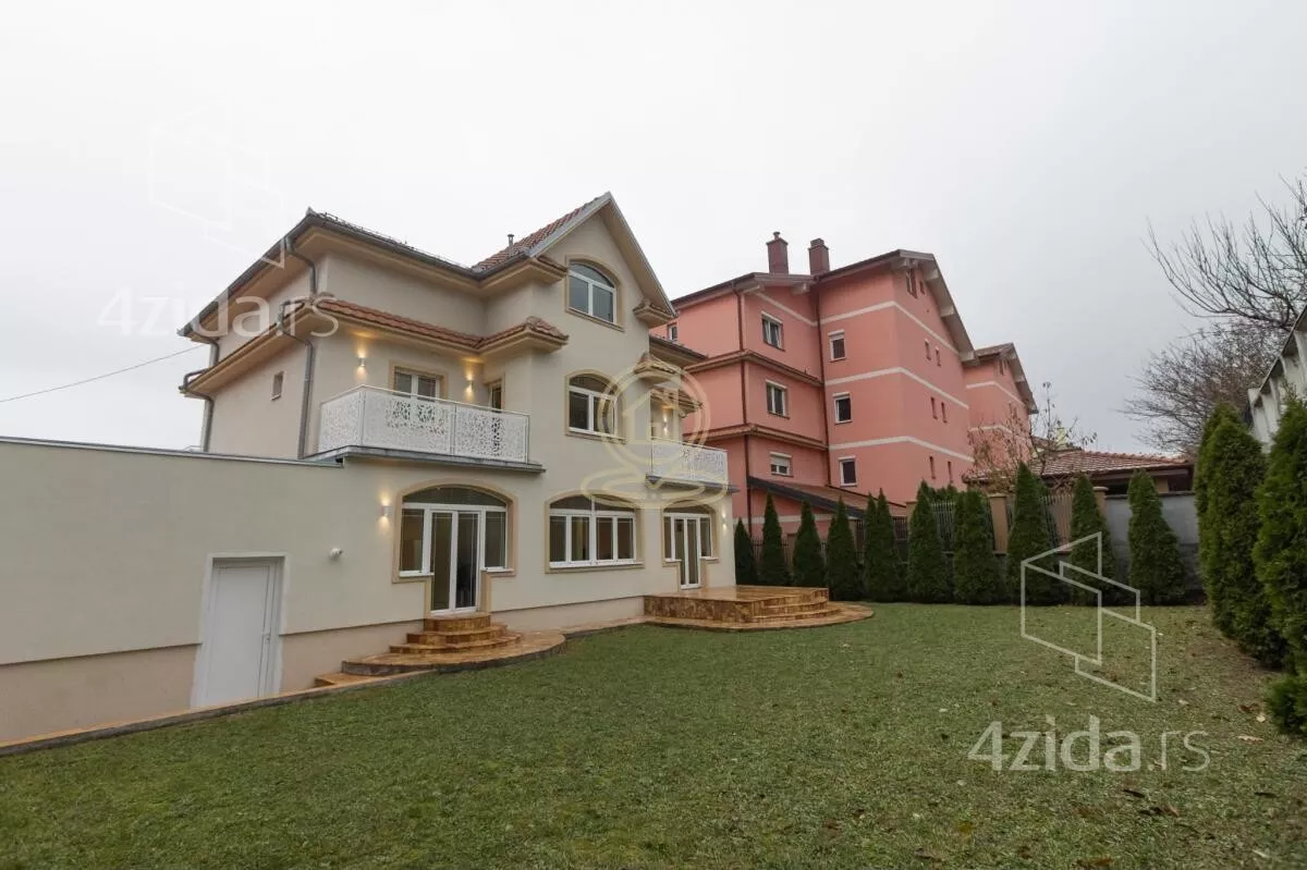 Kuća | 4zida