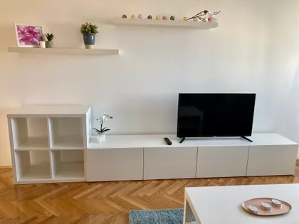Polgar Andraša | 4zida.rs