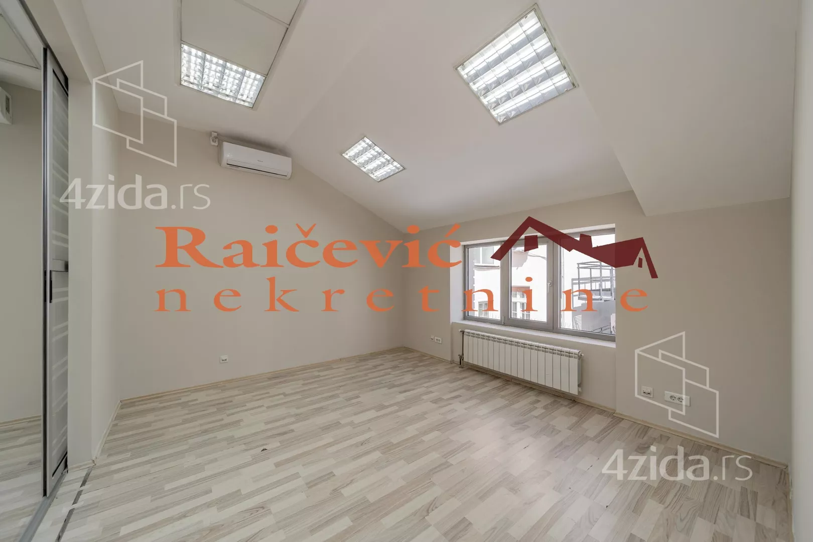 Poslovni prostor | 4zida