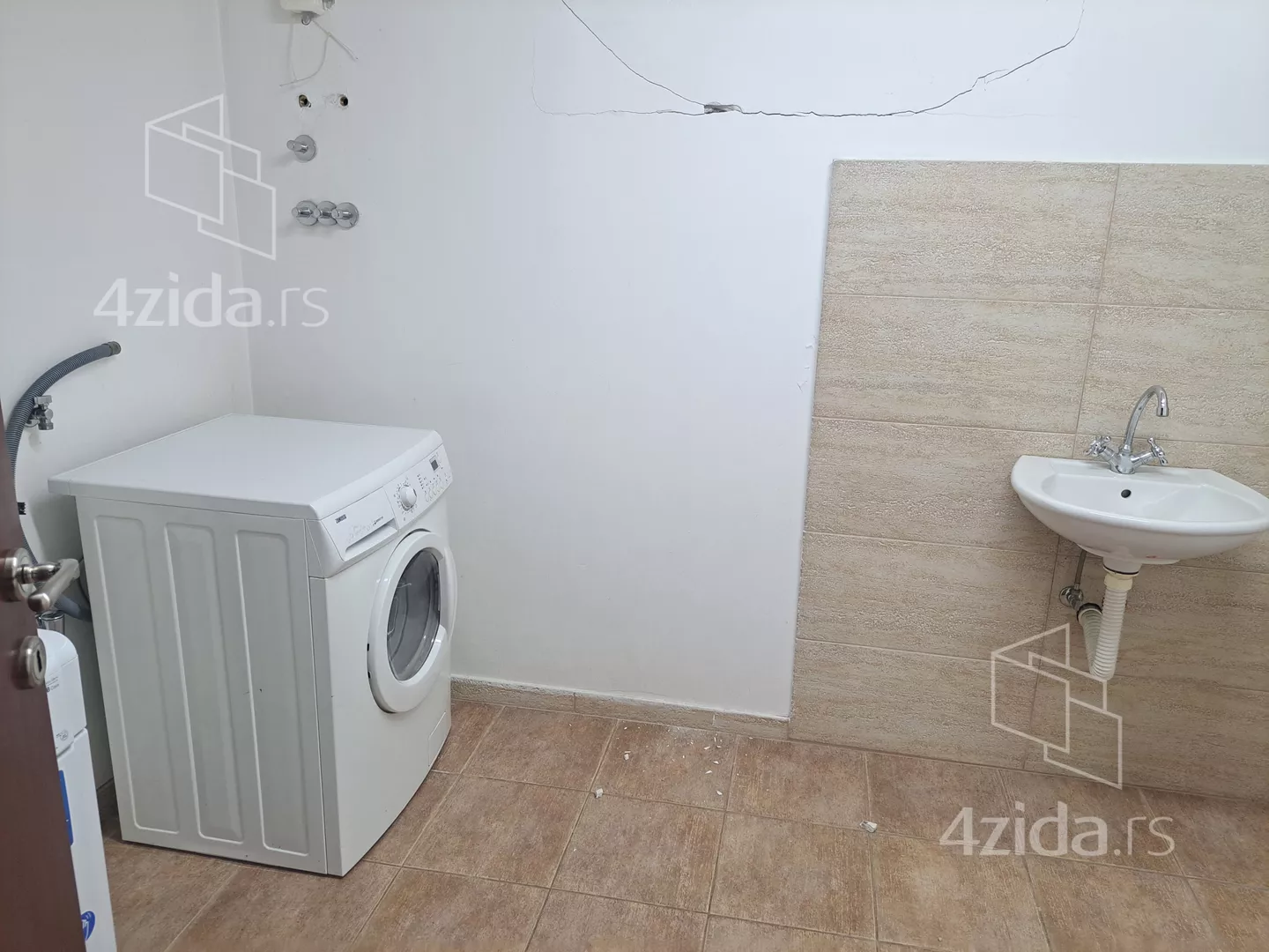 5-etažna kuća | 4zida