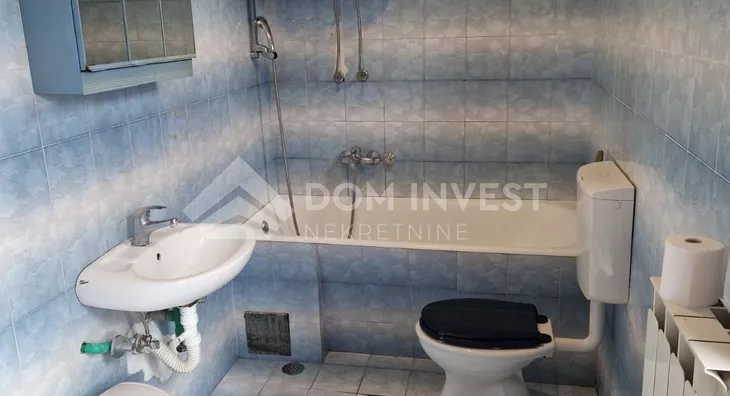 Četvoroiposoban stan | 4zida