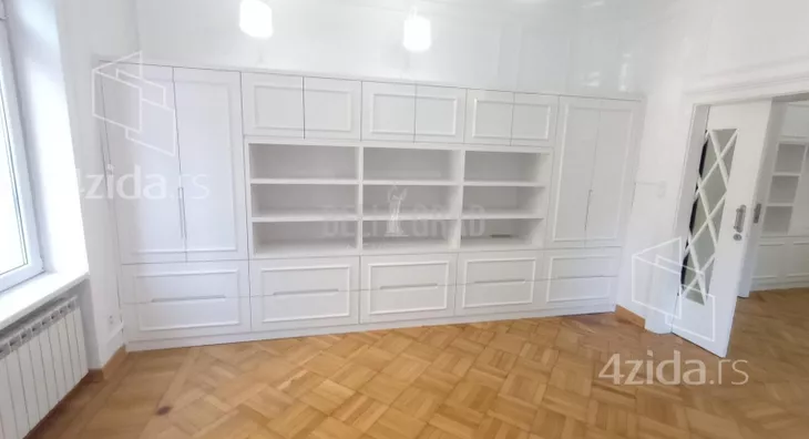 Četvoroiposoban stan | 4zida