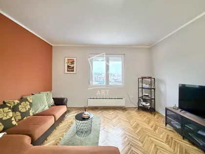 Ustanička | 4zida.rs