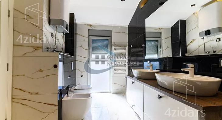 Petosoban stan | 4zida