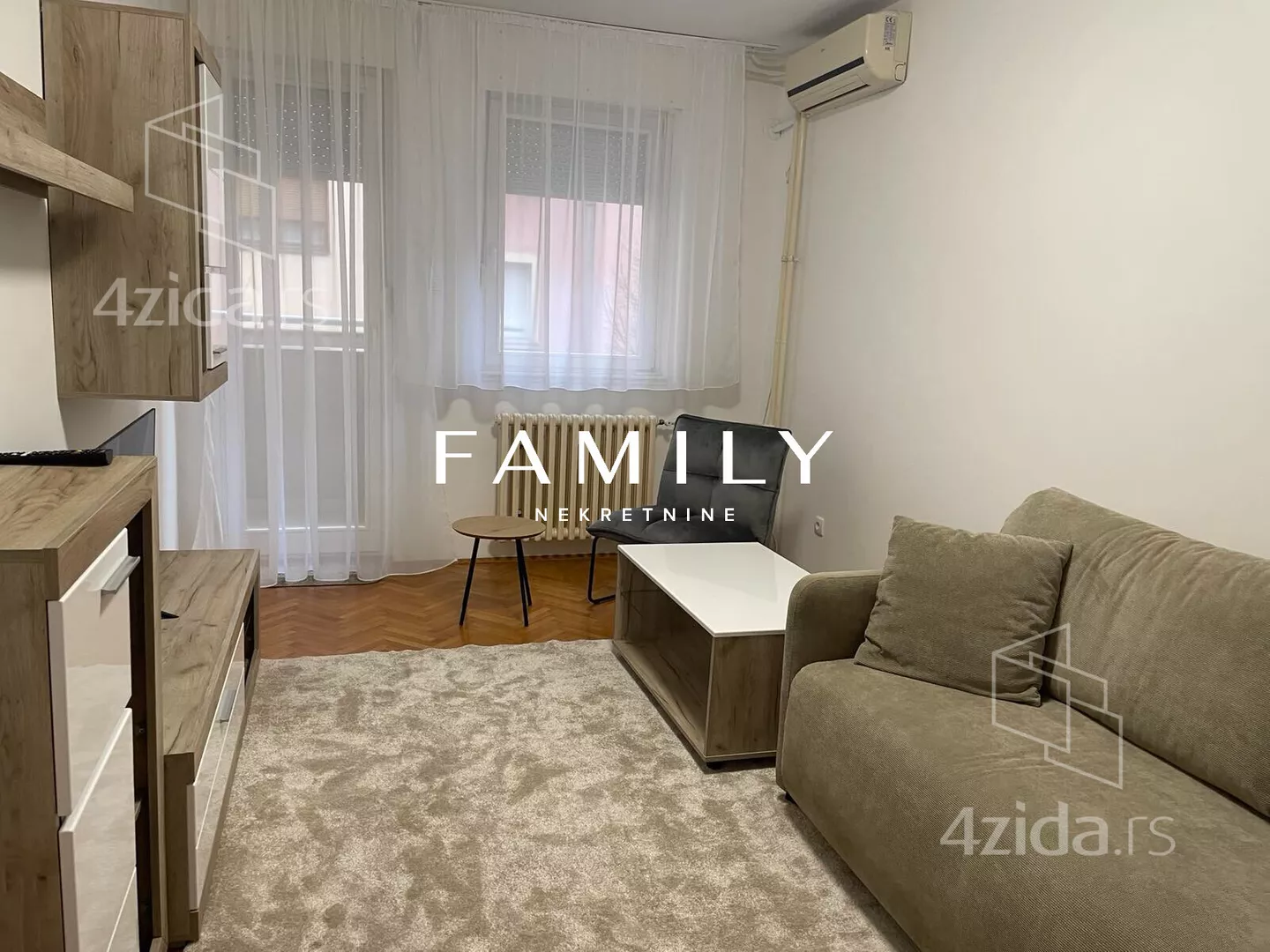 Jednoiposoban stan | 4zida