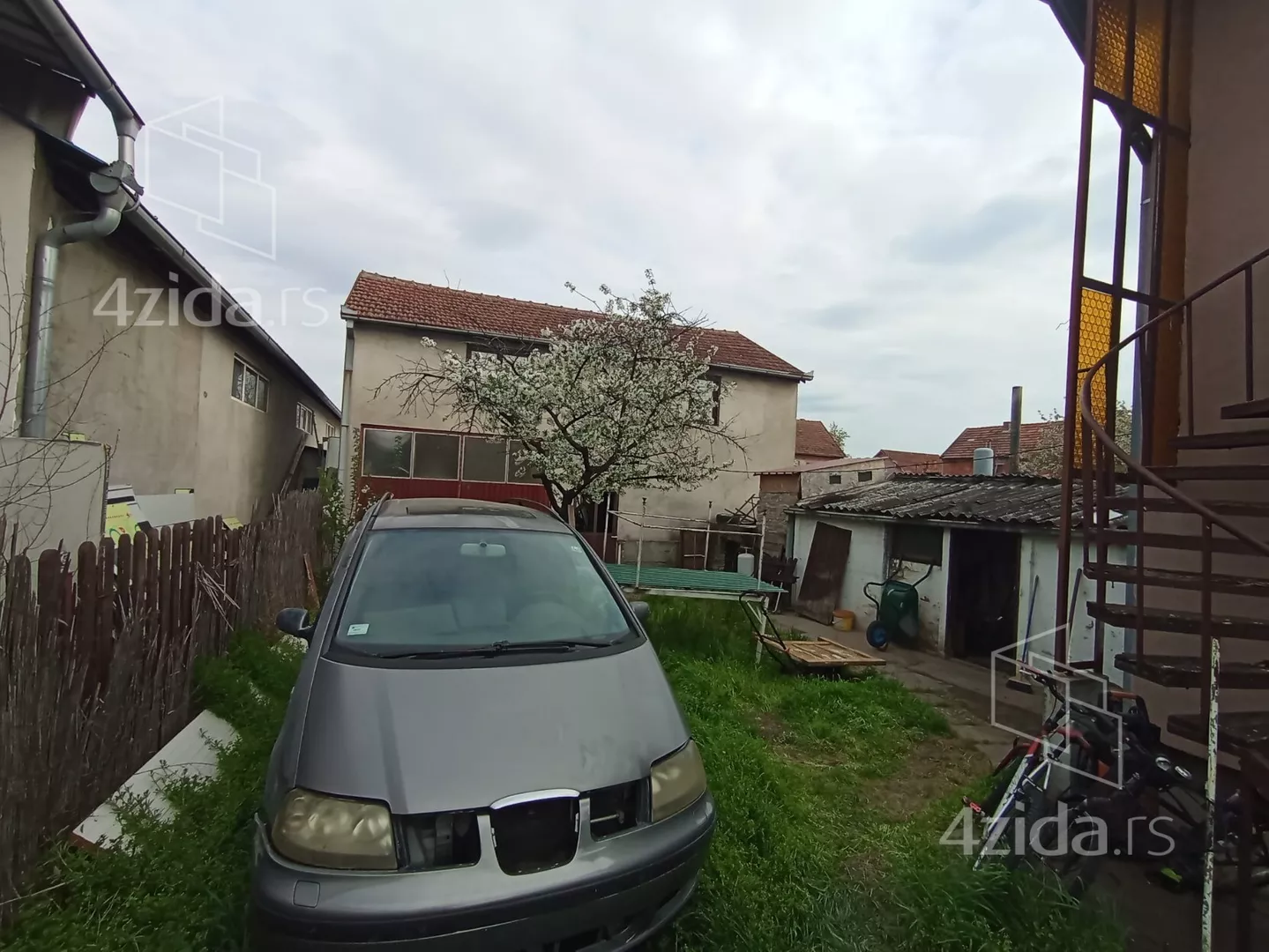 2-etažna kuća | 4zida