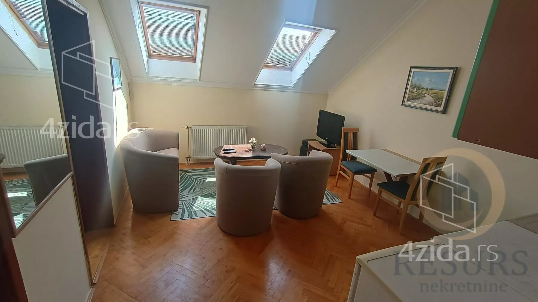 Dvoiposoban stan | 4zida