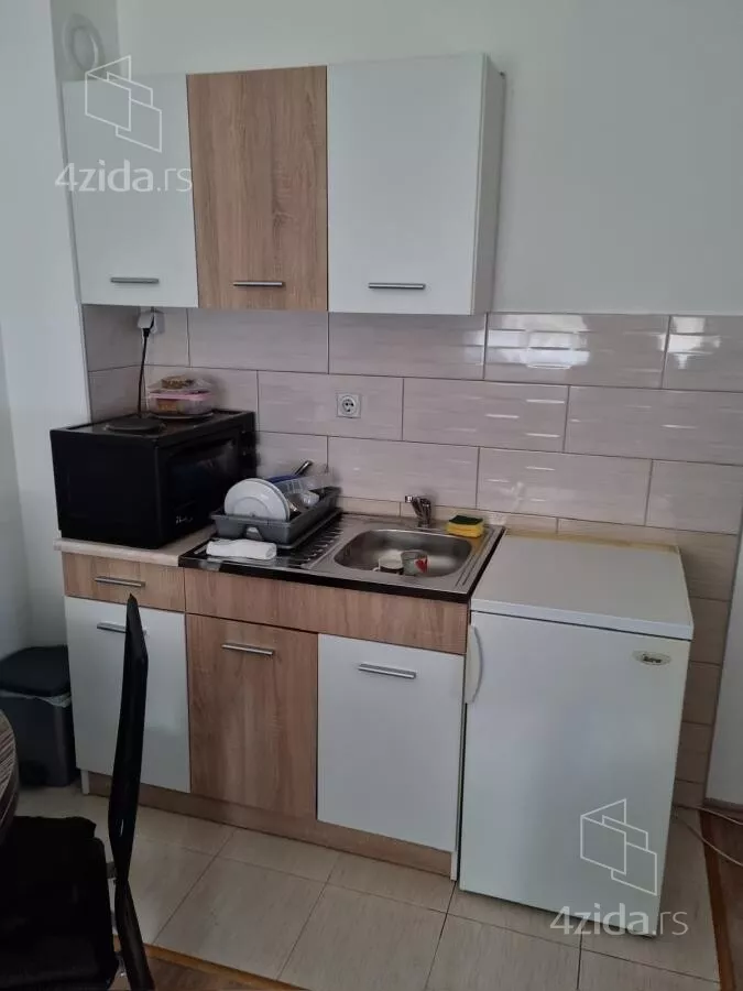 Garsonjera | 4zida