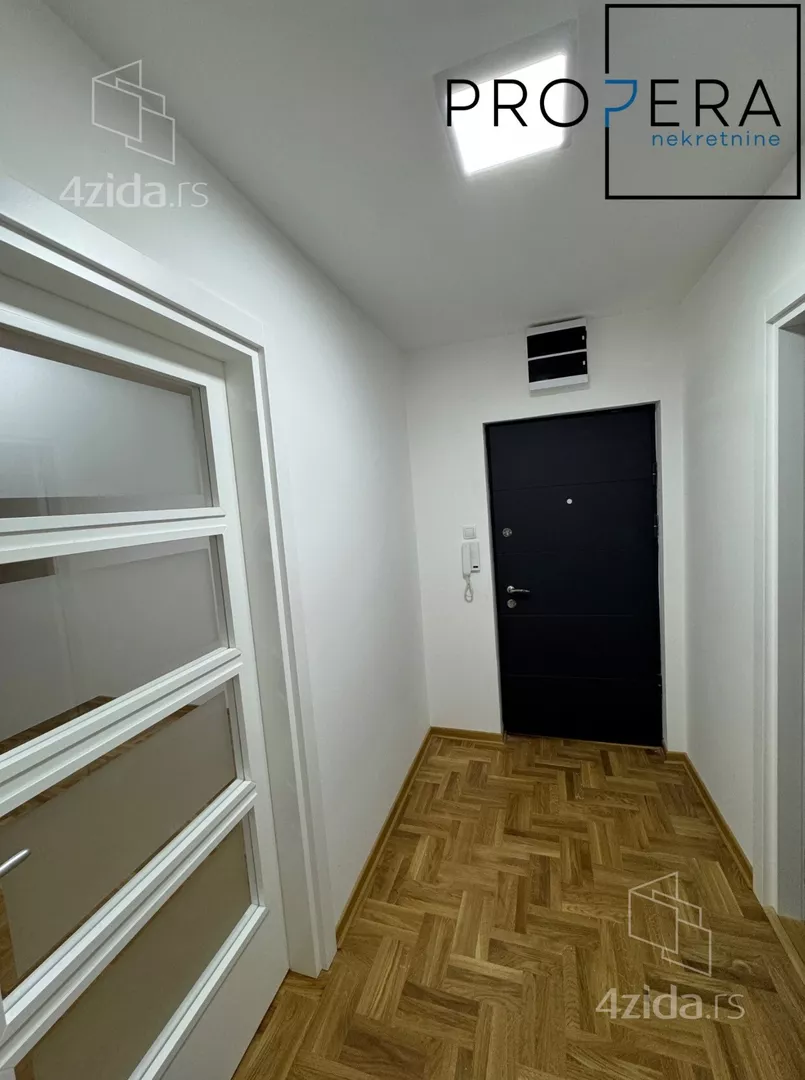 Kancelarija | 4zida