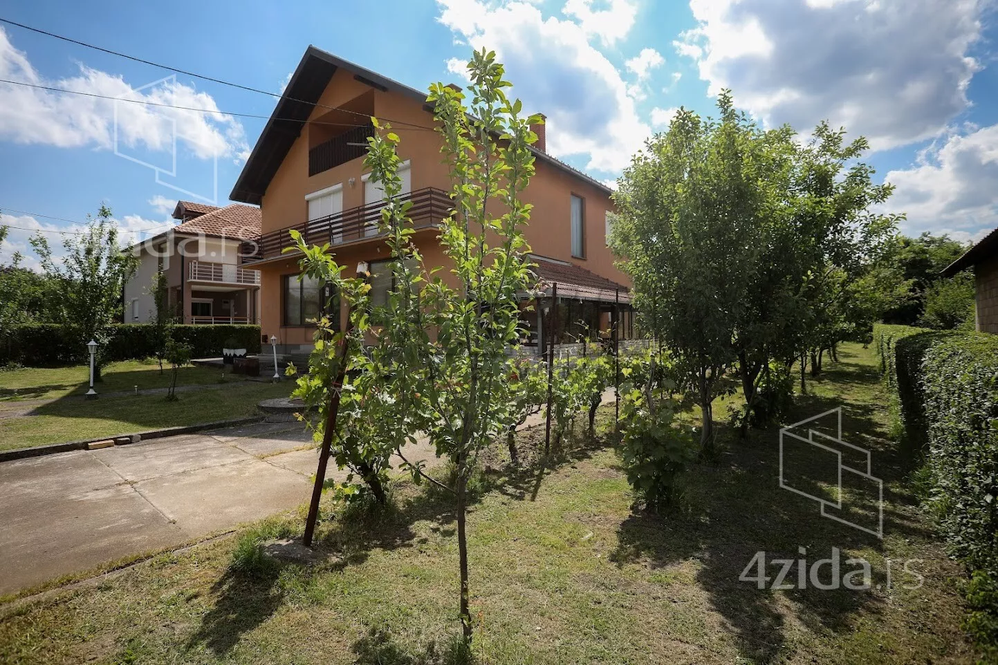 3-etažna kuća | 4zida