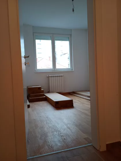 Trg Fontana 20/3 | 4zida.rs