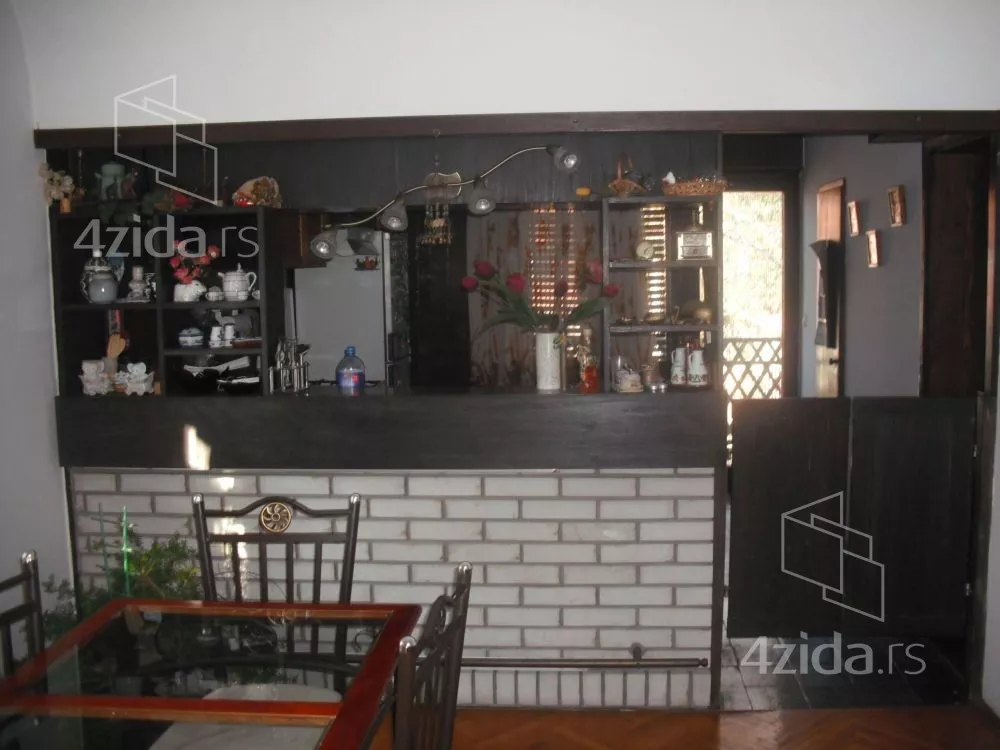 4-etažna kuća | 4zida