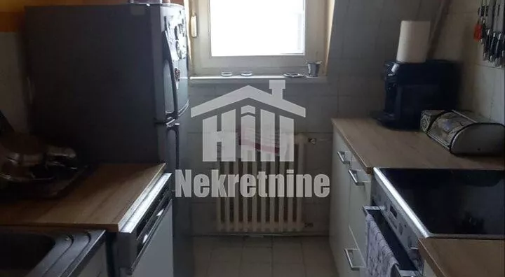 Četvoroiposoban stan | 4zida