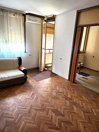Škola Sveti Sava | 4zida.rs