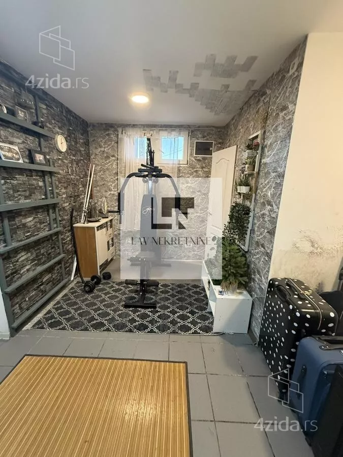 Kuća | 4zida