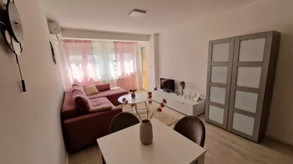 Dušanov Bazar | 4zida.rs