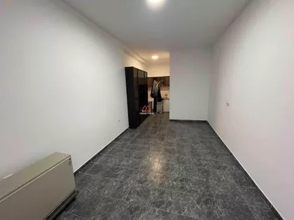 Trg Komenskog | 4zida.rs