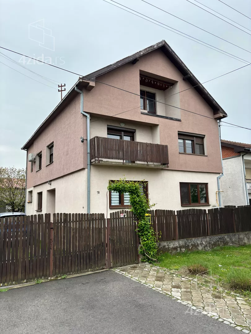 3-etažna kuća | 4zida