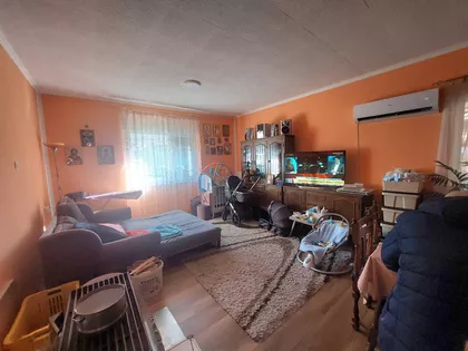 Vojvođanska | 4zida.rs