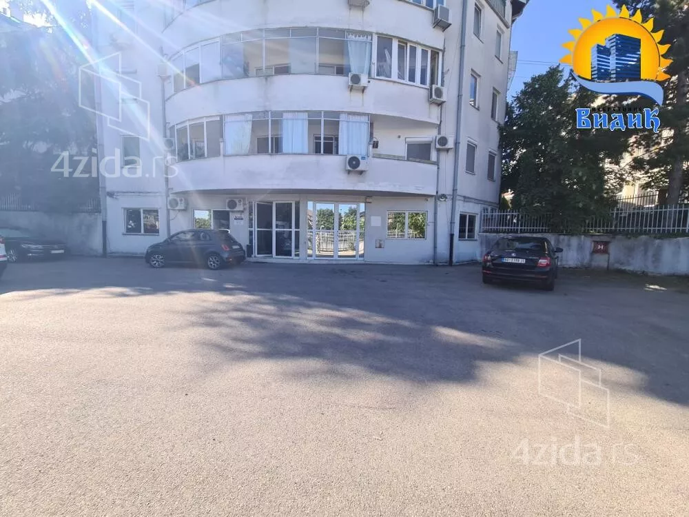 Poslovni prostor | 4zida