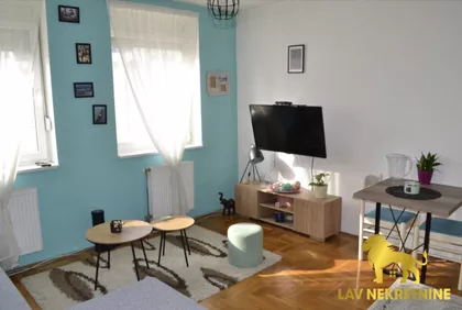 KOLO SRPSKIH SESTARA | 4zida.rs