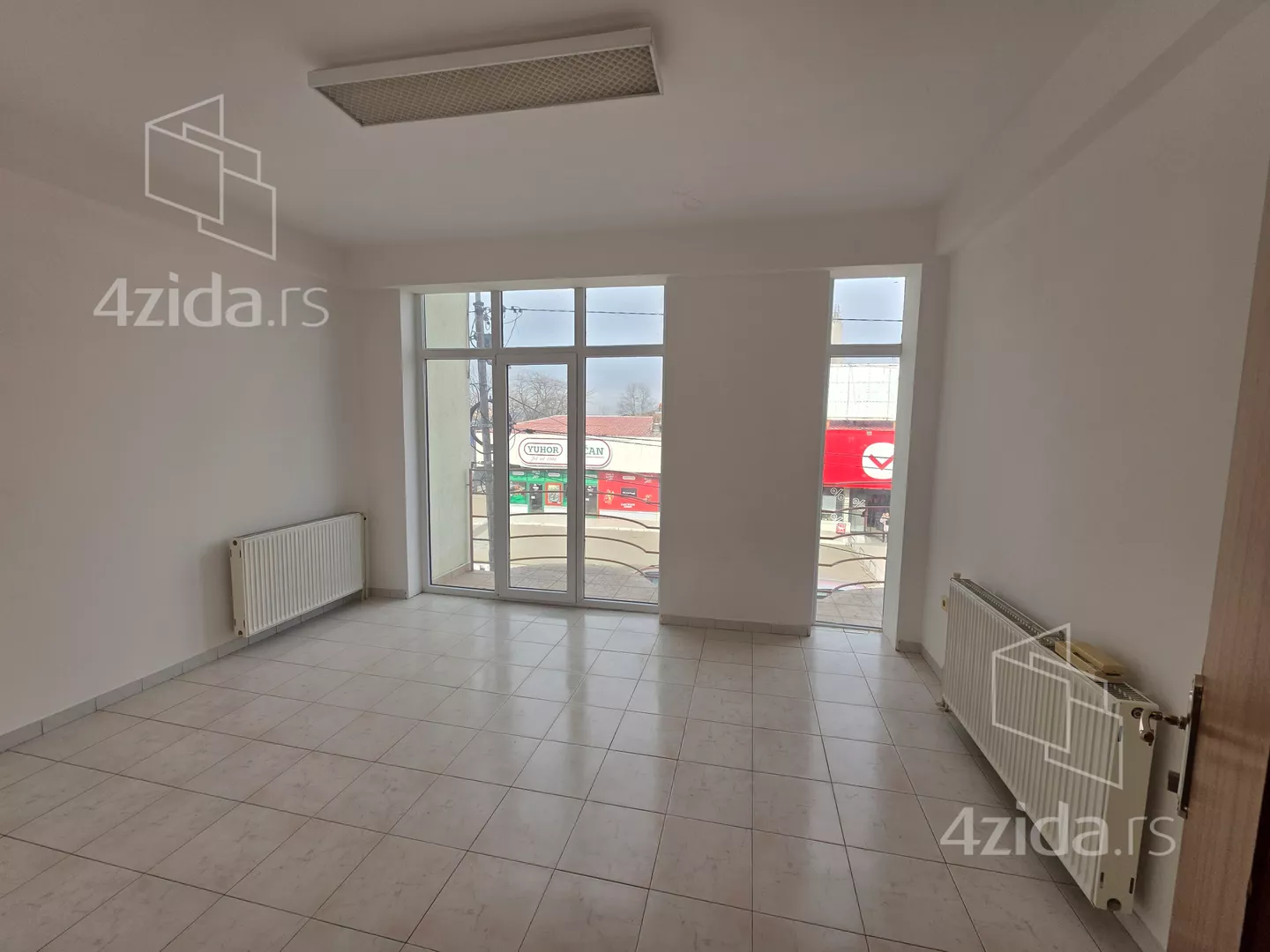 Poslovni prostor | 4zida