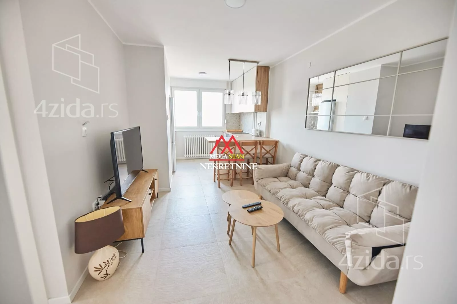 Jednoiposoban stan | 4zida