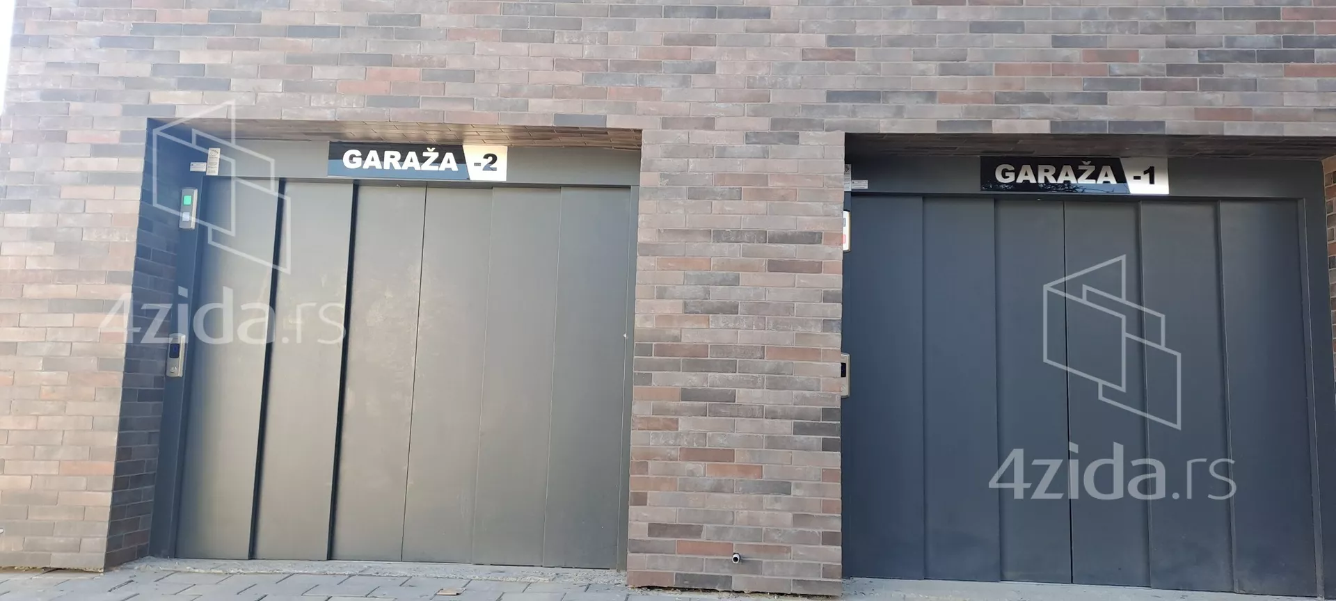 Jednoiposoban stan | 4zida