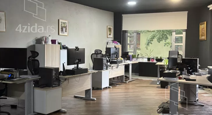 Poslovni prostor | 4zida
