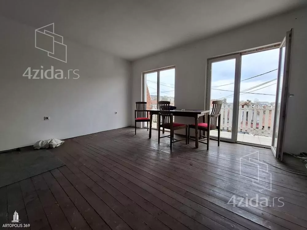 3-etažna kuća | 4zida