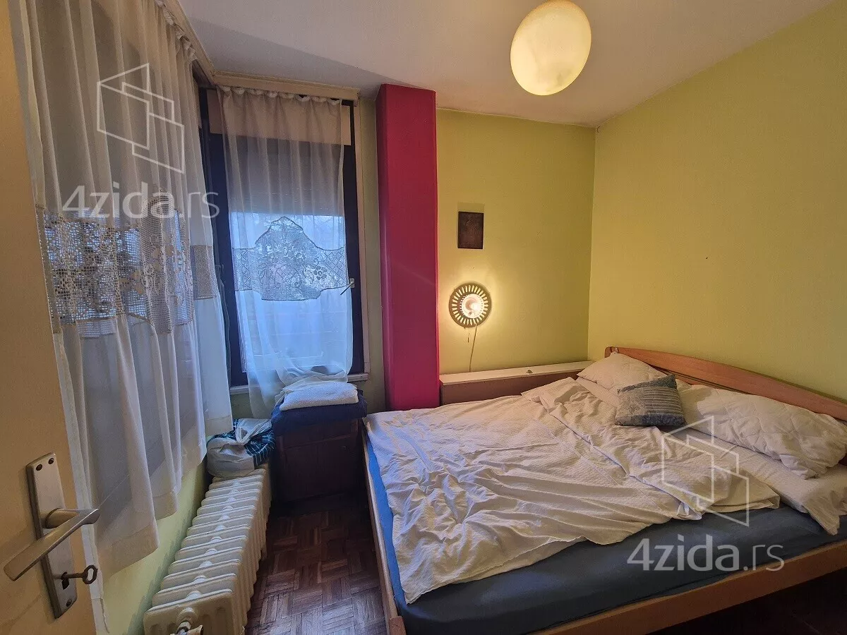 Četvoroiposoban stan | 4zida