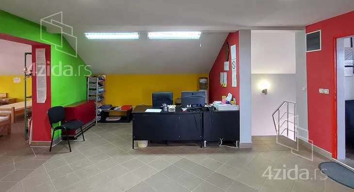 Poslovni prostor | 4zida