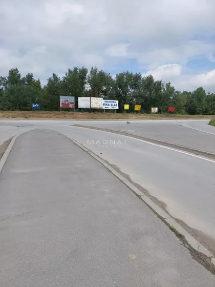 Makiš | 4zida.rs