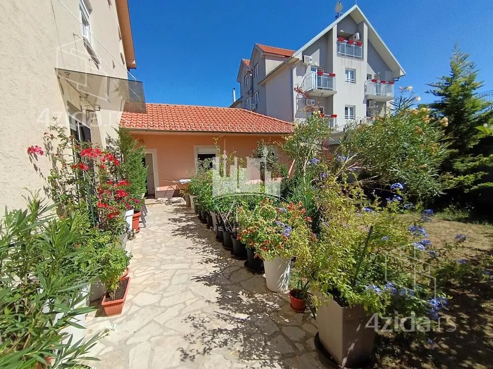 Kuća | 4zida