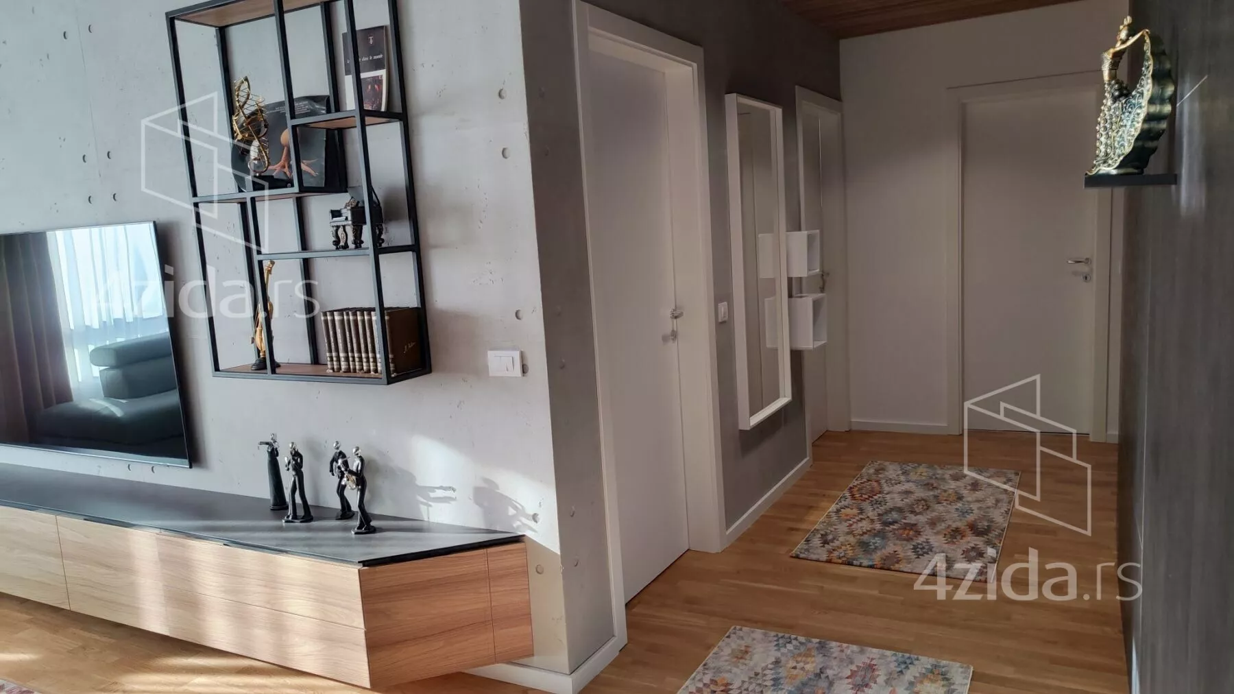 Dvoiposoban stan | 4zida