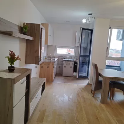 Vardarska | 4zida.rs