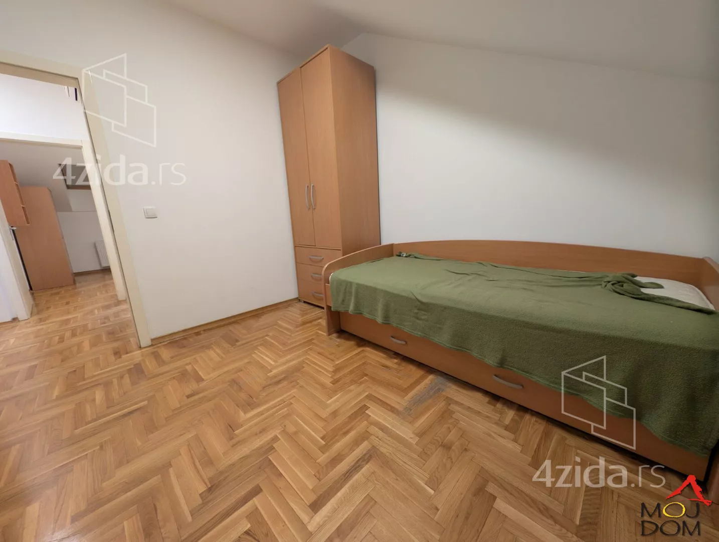 Šestosoban stan | 4zida