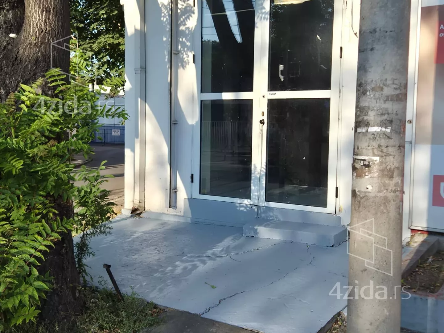 Lokal | 4zida