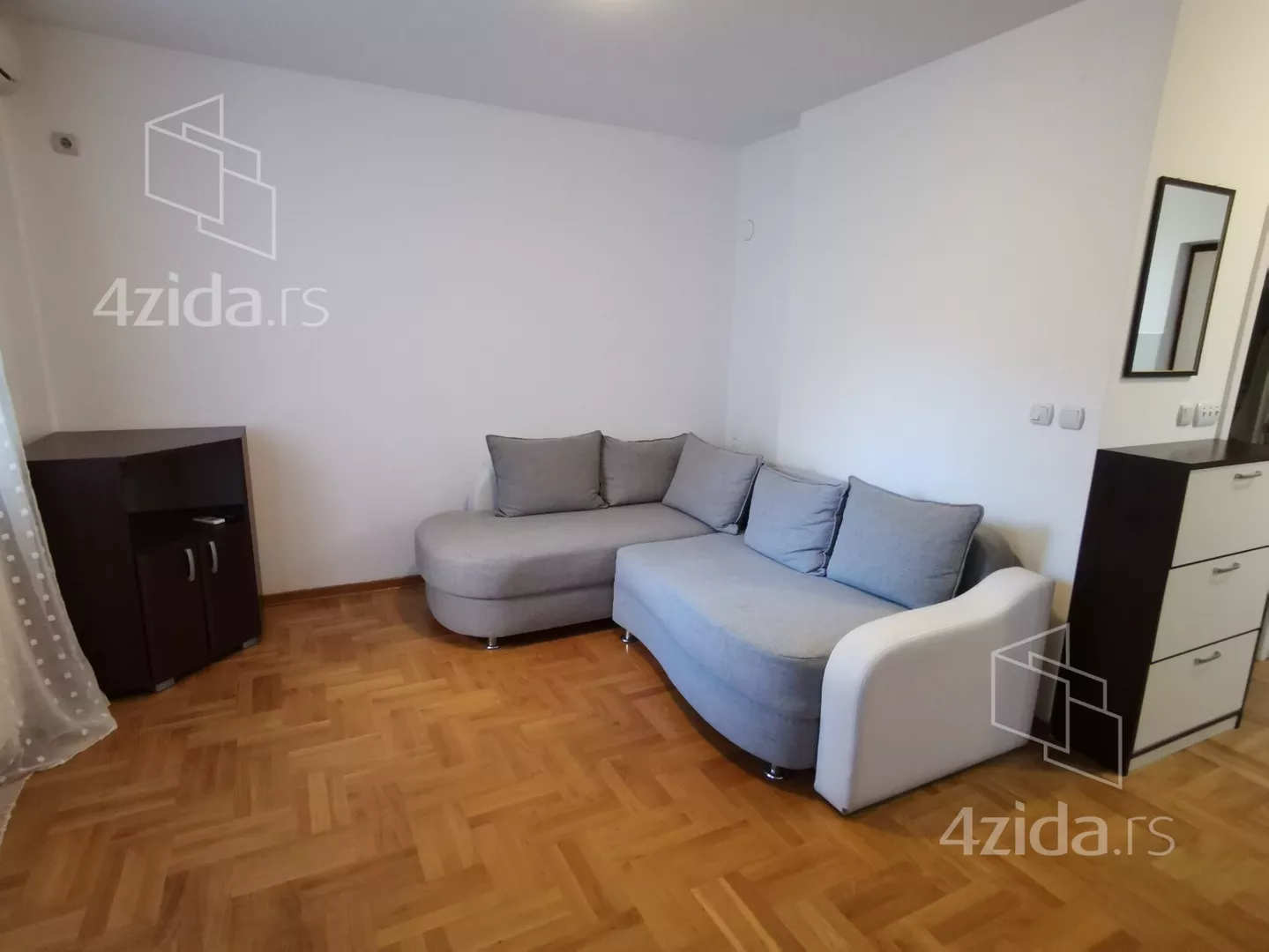 Garsonjera | 4zida