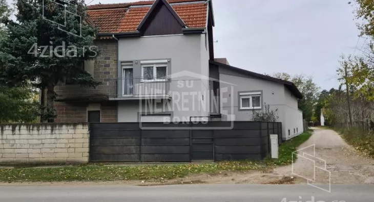 Kuća | 4zida