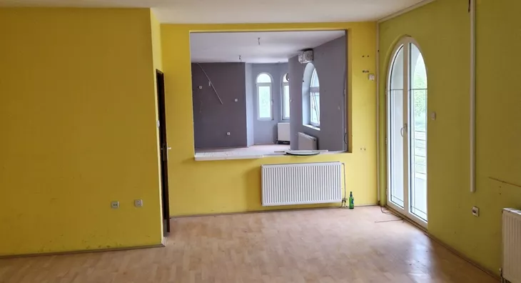 Četvoroiposoban stan | 4zida