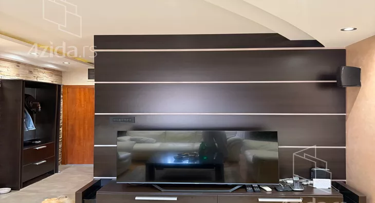 Četvoroiposoban stan | 4zida