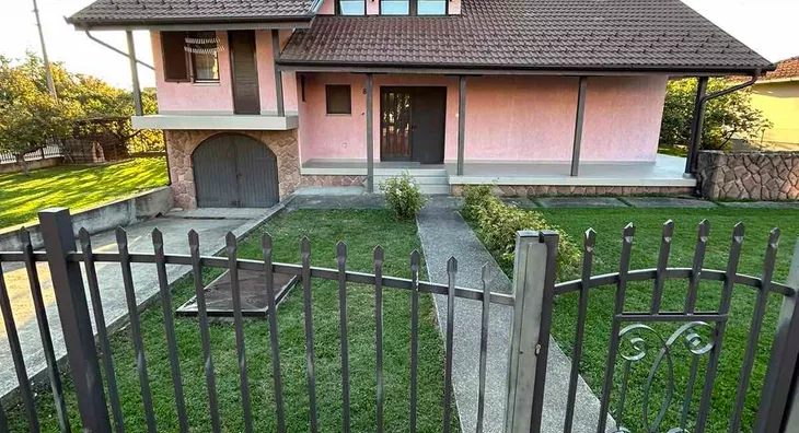 3-etažna kuća | 4zida