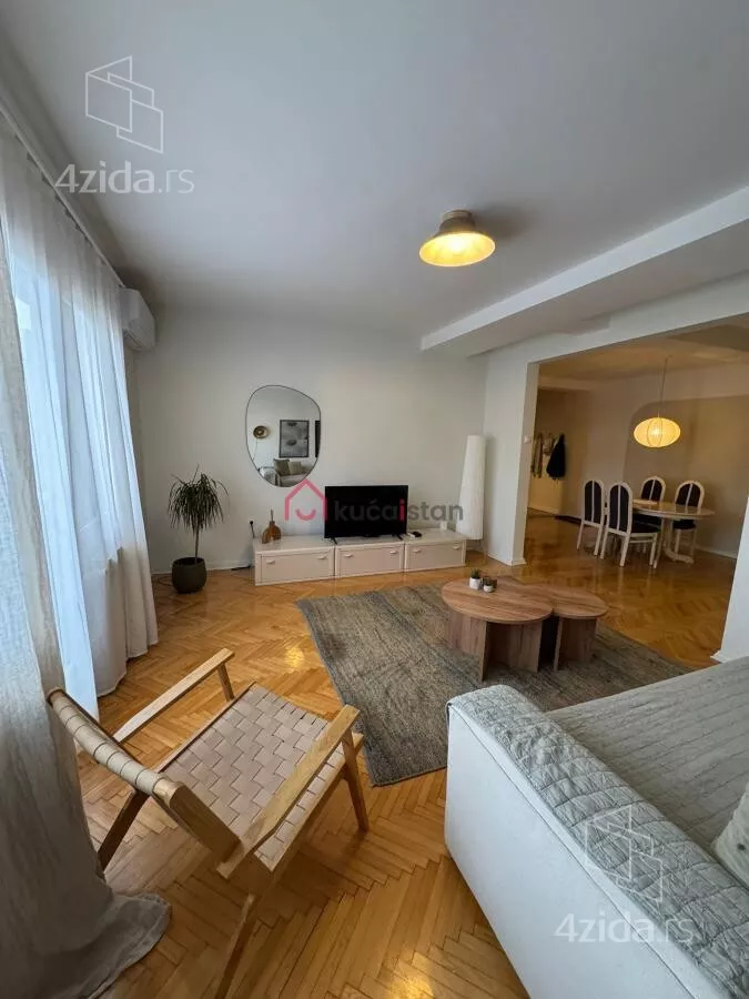 Petosoban stan | 4zida