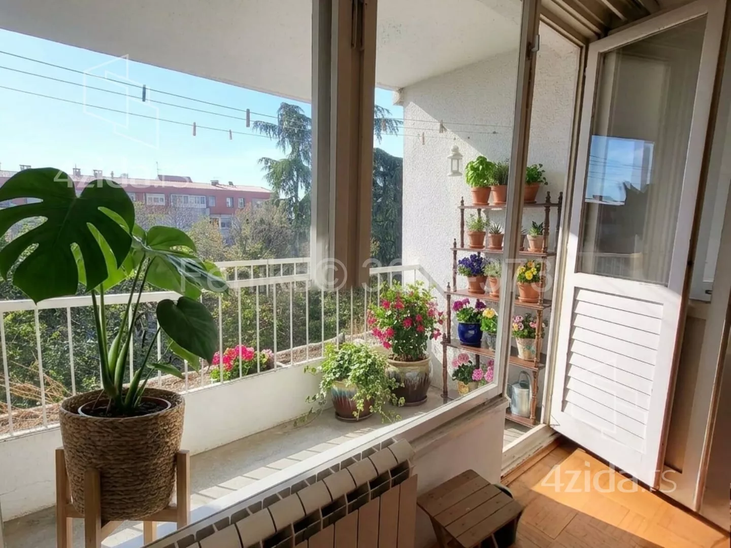 Jednoiposoban stan | 4zida